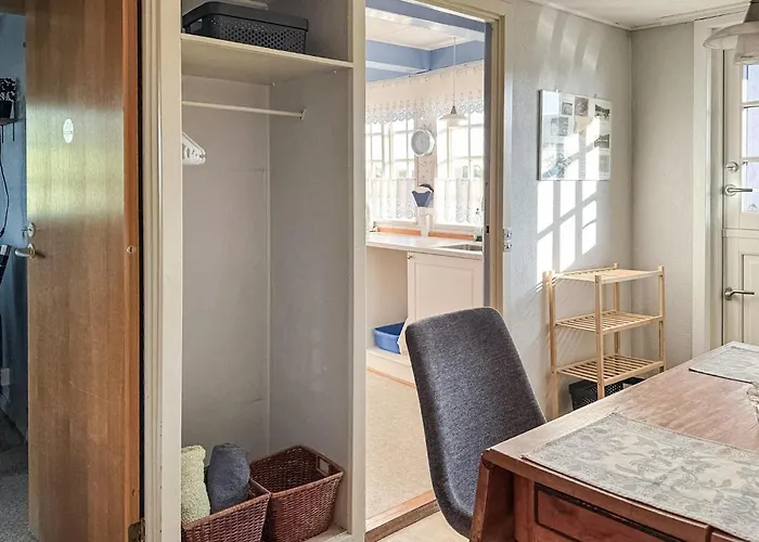 شقة Cozy In With Kitchen فابورغ